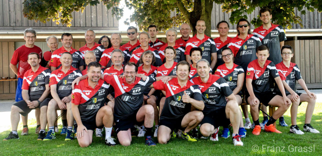 Gruppenfoto TTC Feldkirchen nach der Vereinsmeisterschaft im Doppel 2019